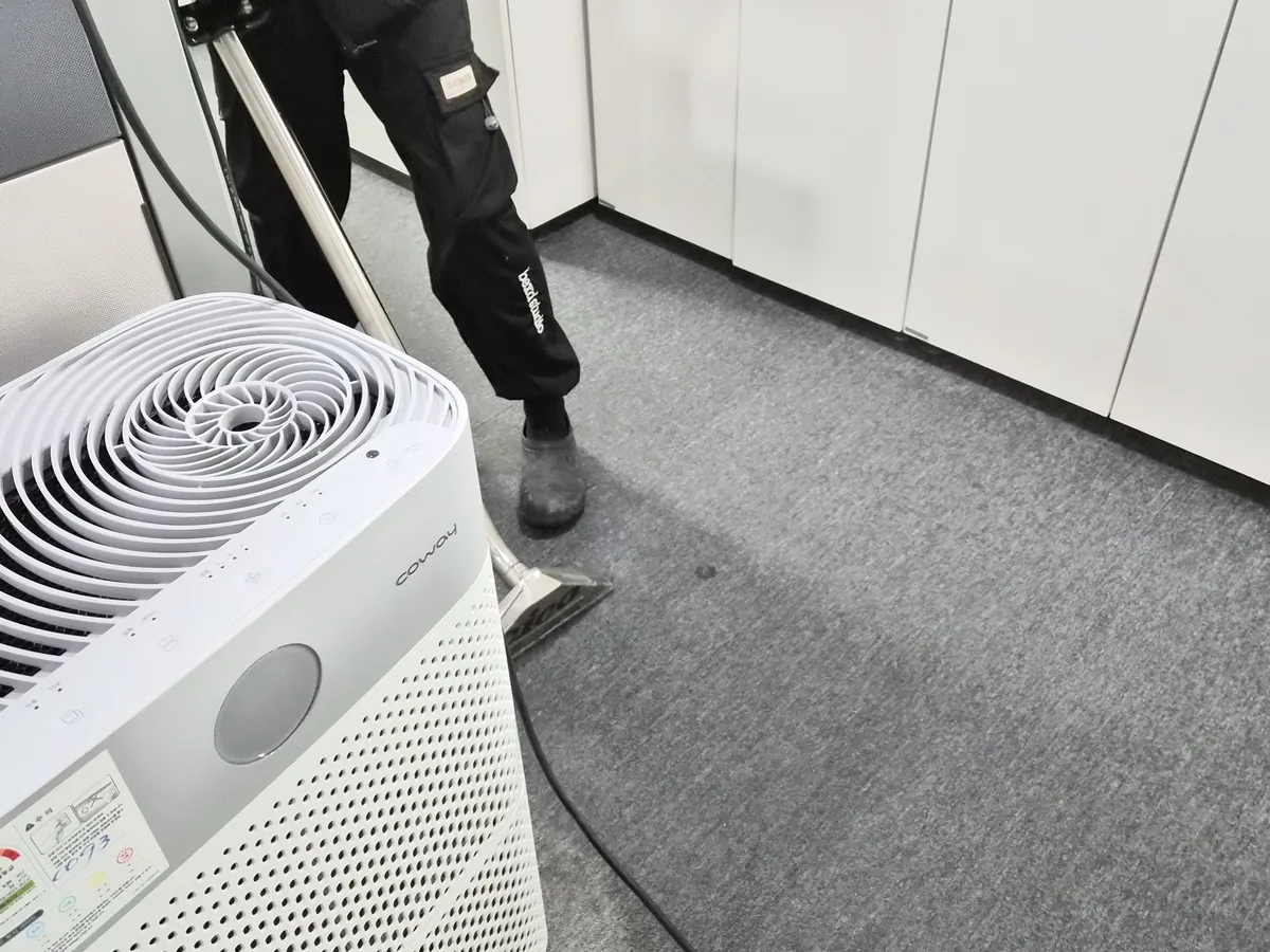 구례군 문척면 사업장 로비·복도 카페트 바닥 위생청소 사례 - 행진크린